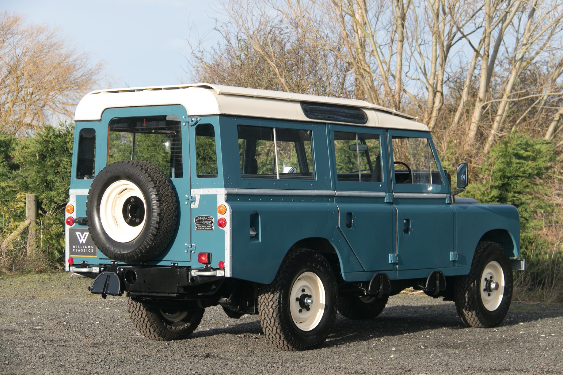 Land Rover Series 3 109" Station Wagon Nut & Bolt Restoration (OUF 819X