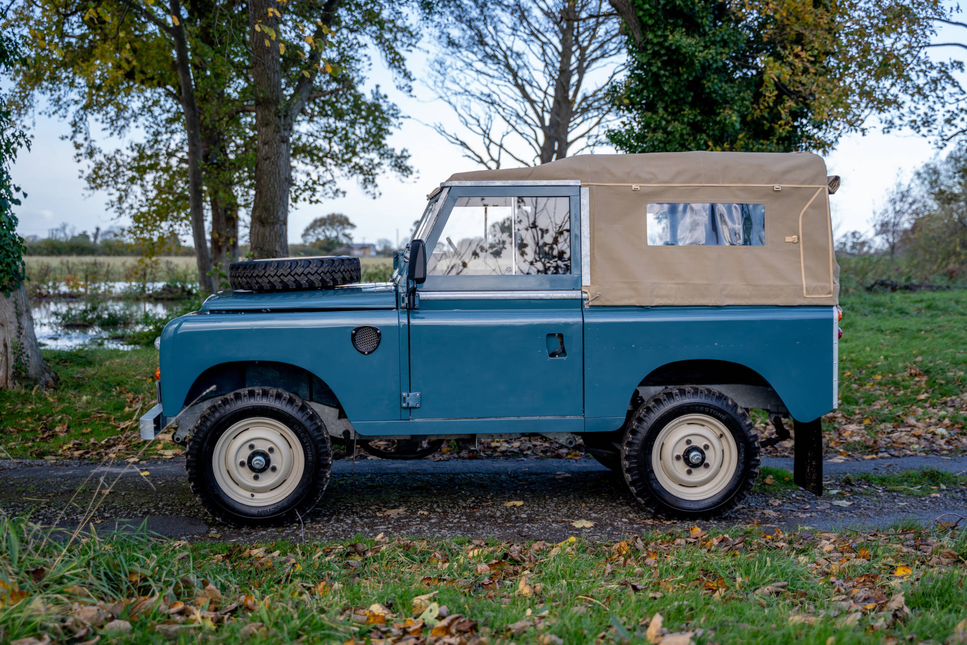 Land Rover Series 3 88" Soft Top Nut & Bolt Restoration James Bond