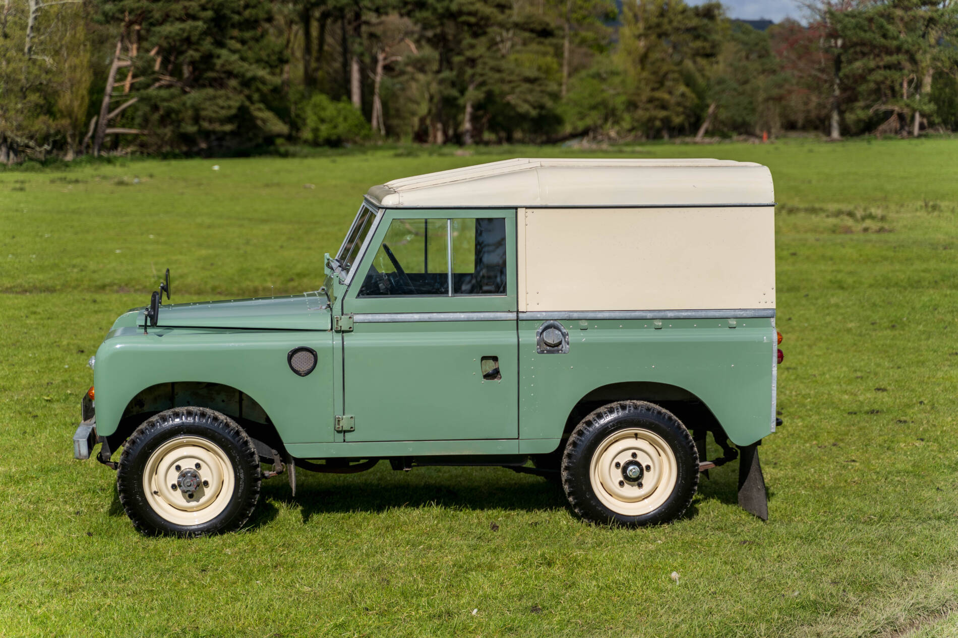 Land Rover Series 3 88