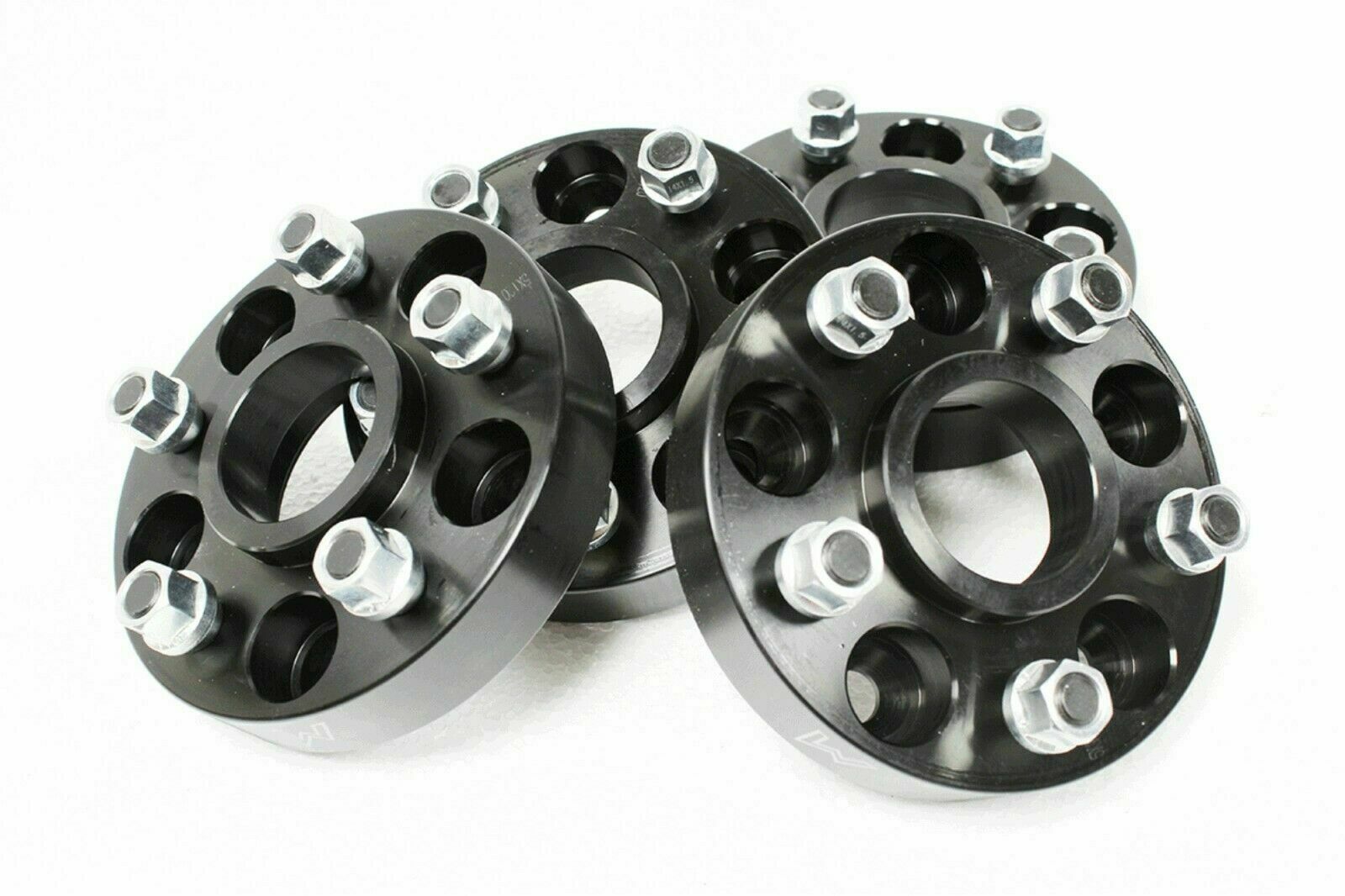Black Raptor 30mm Aluminium Wheel Spacers For Land Rover Defender 90 & 110 – Set