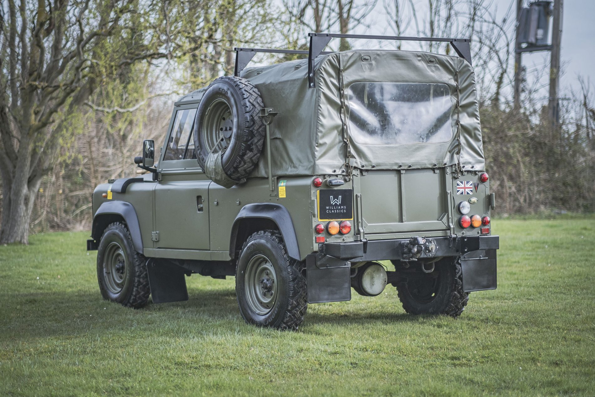Land Rover Defender 90 300 Tdi XD Wolf Soft Top Winter/Water Variant