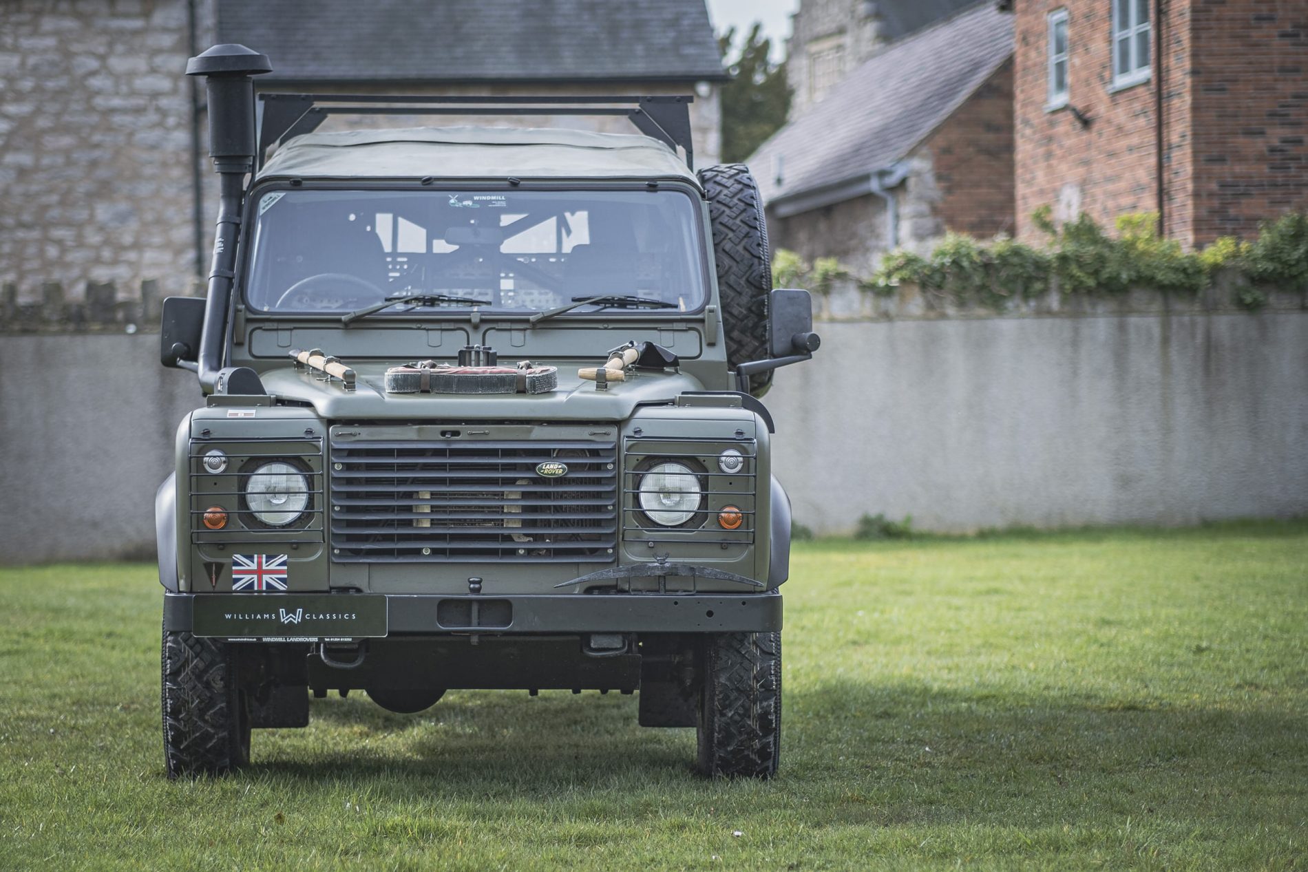 Land Rover Defender 90 300 Tdi XD Wolf Soft Top Winter/Water Variant