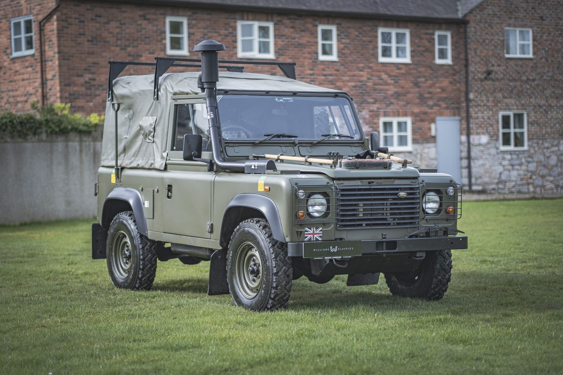 Land Rover Defender 90 300 Tdi XD Wolf Soft Top Winter/Water Variant