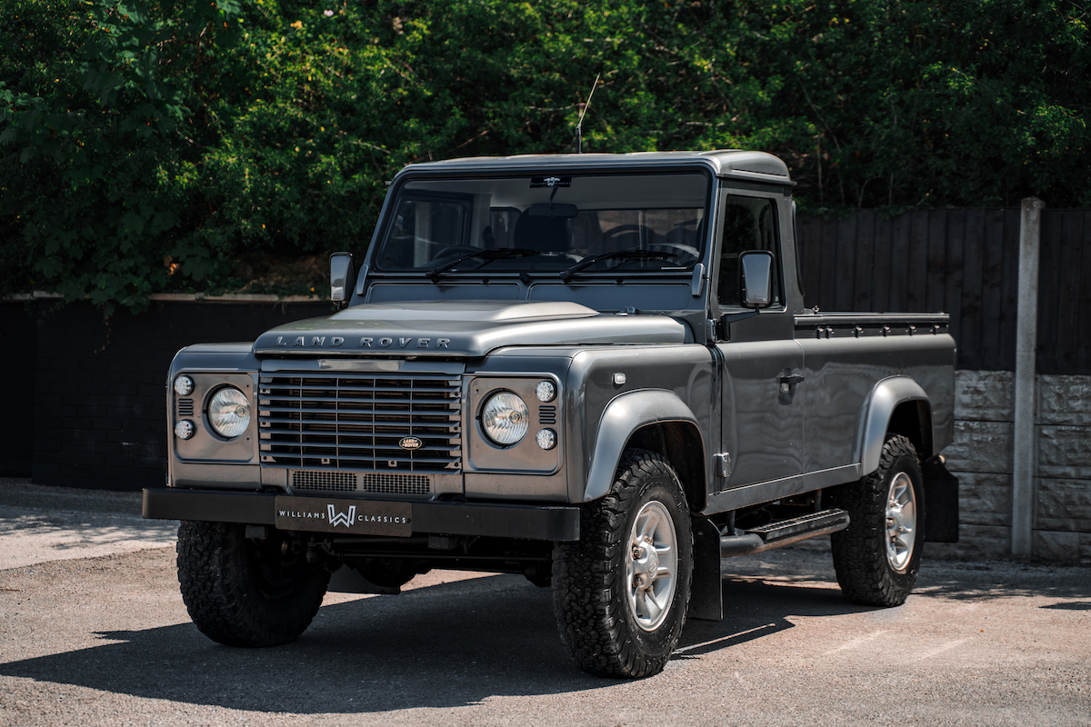 2008 Land Rover Defender 110 2.4...