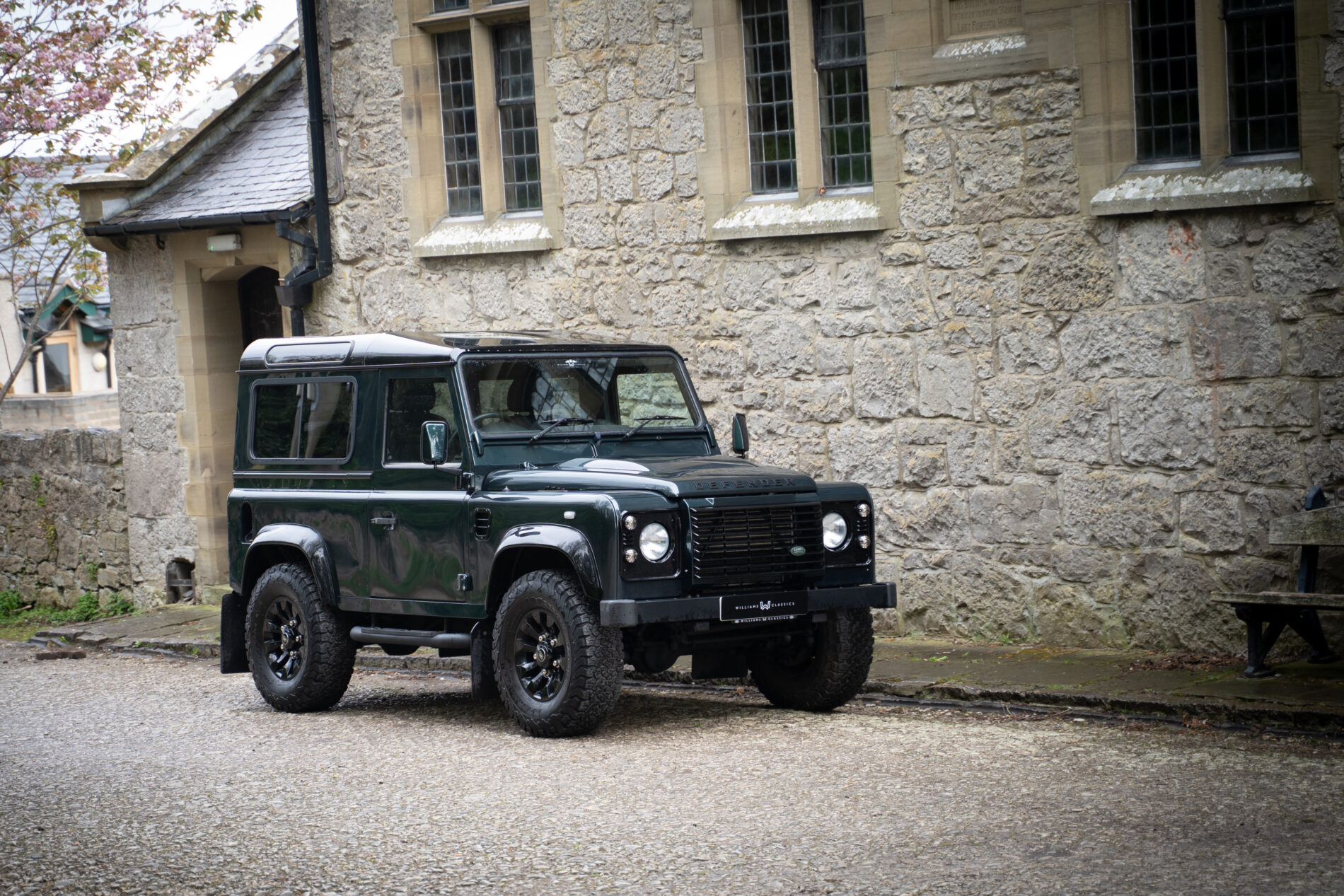 2015 Land Rover Defender 90 2.2...