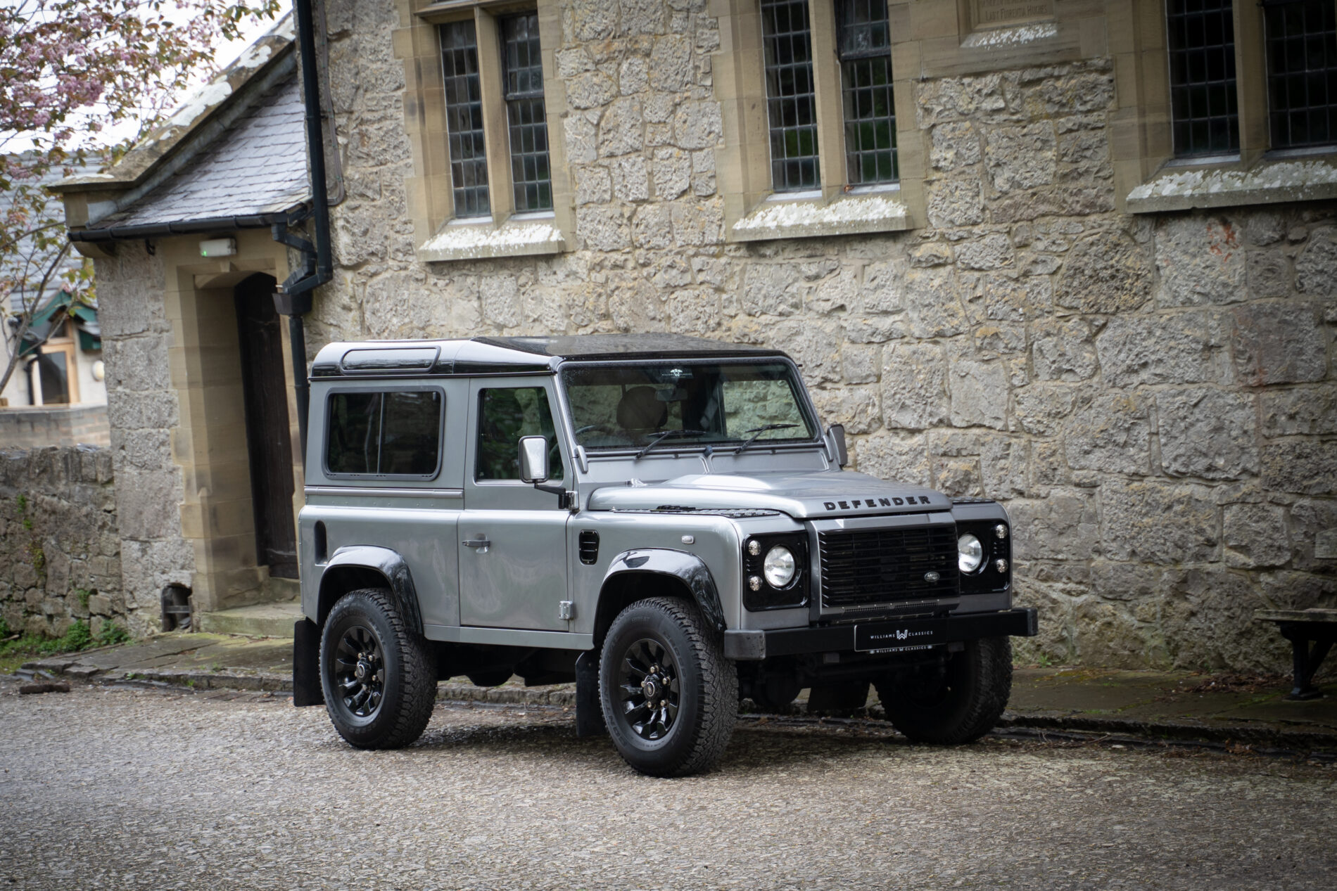 2012 Land Rover Defender 90 2.2...