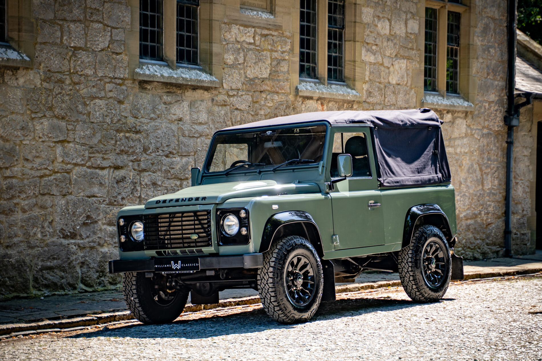 2010 Land Rover Defender 90 2.4...
