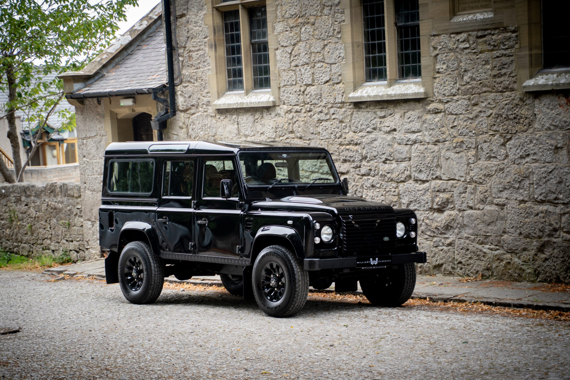 2009 Land Rover Defender 110 2.4...