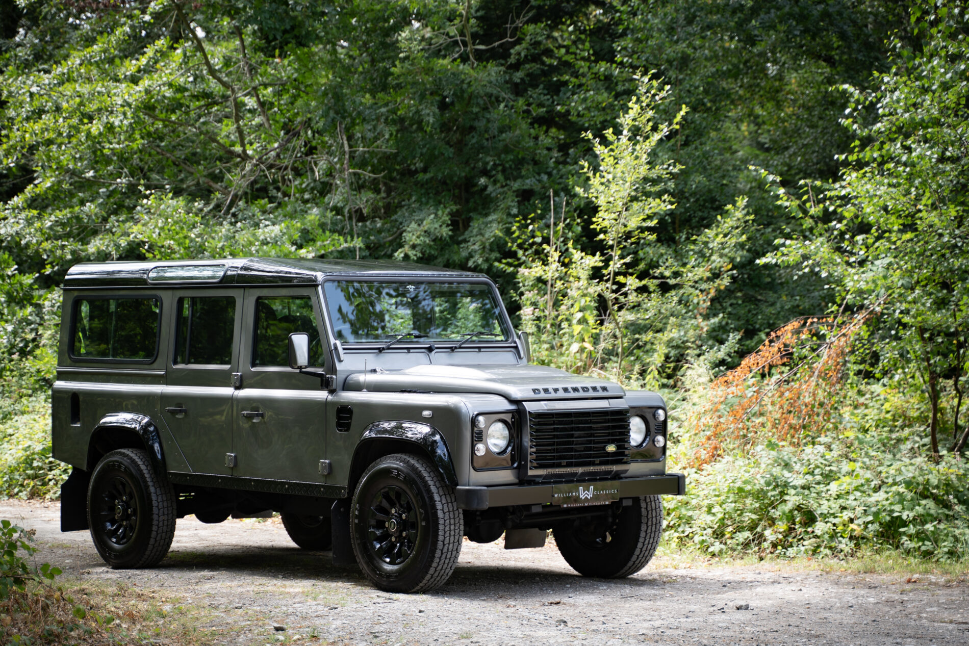 2010 Land Rover Defender 110 2.4...
