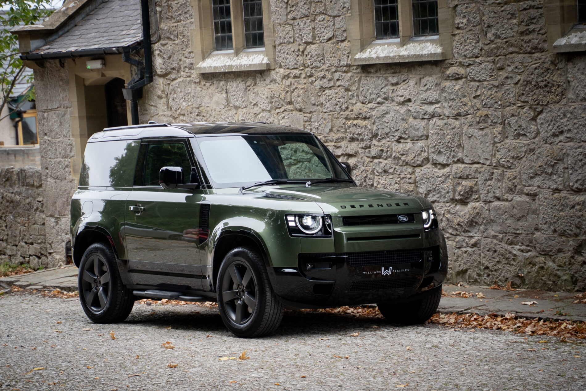 2026 Land Rover Defender 90 3.0...