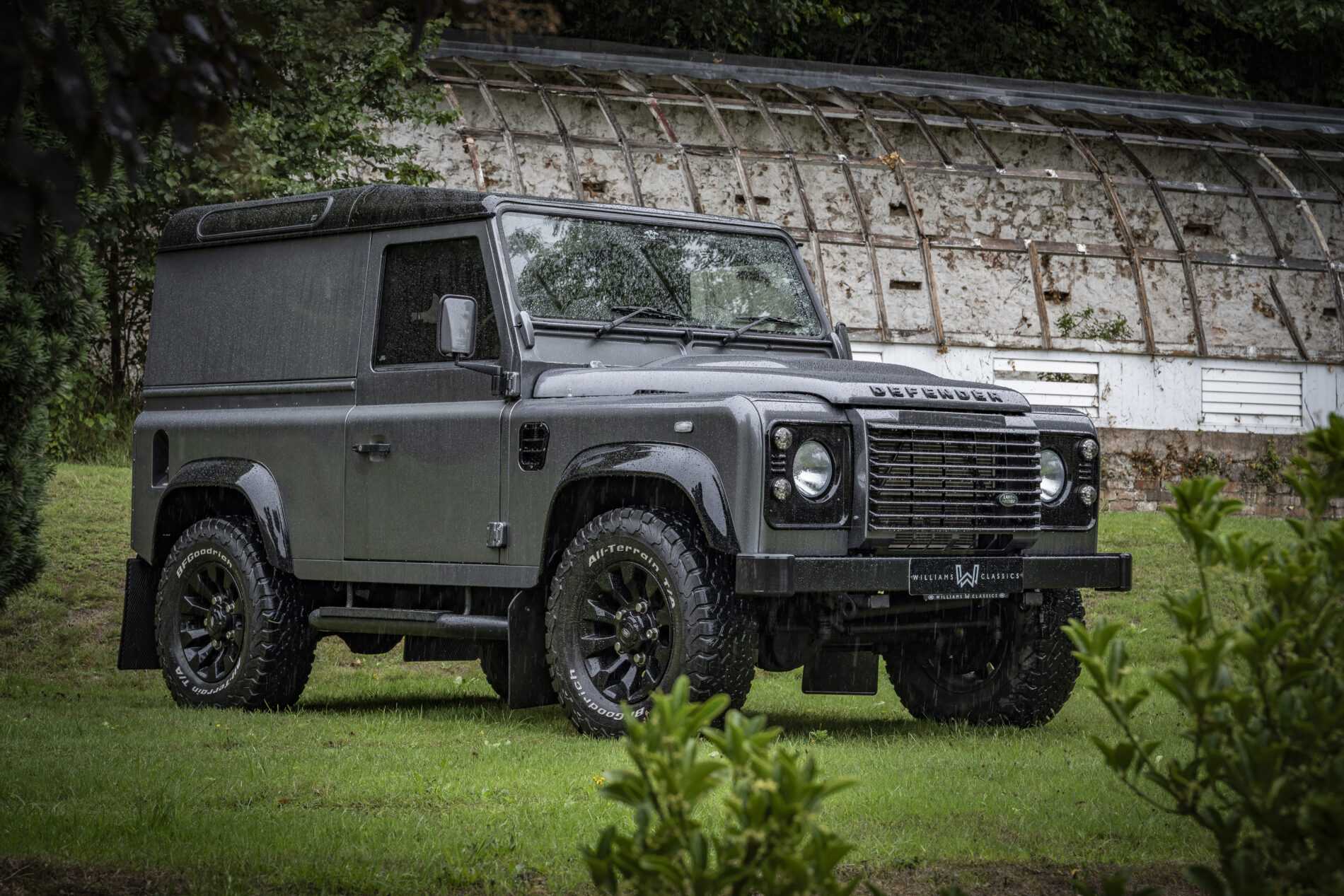 2013 Land Rover Defender 90 2.2...